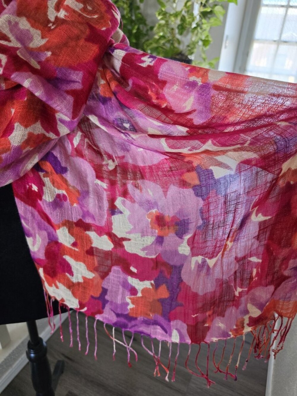 Women's Floral Rectangle Scarf w/ Fringe Pink Purple Red Orange White 72x26 - Picture 6 of 6